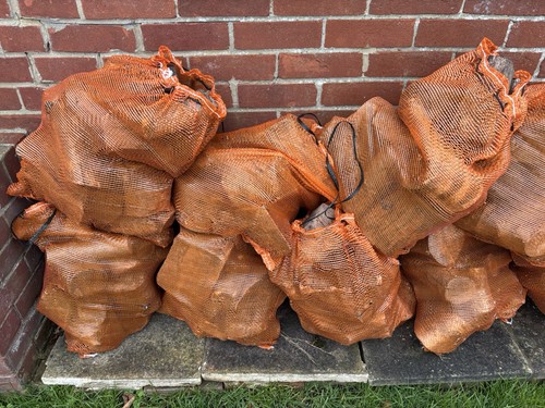Dried hardwood firewood logs - hardwood,